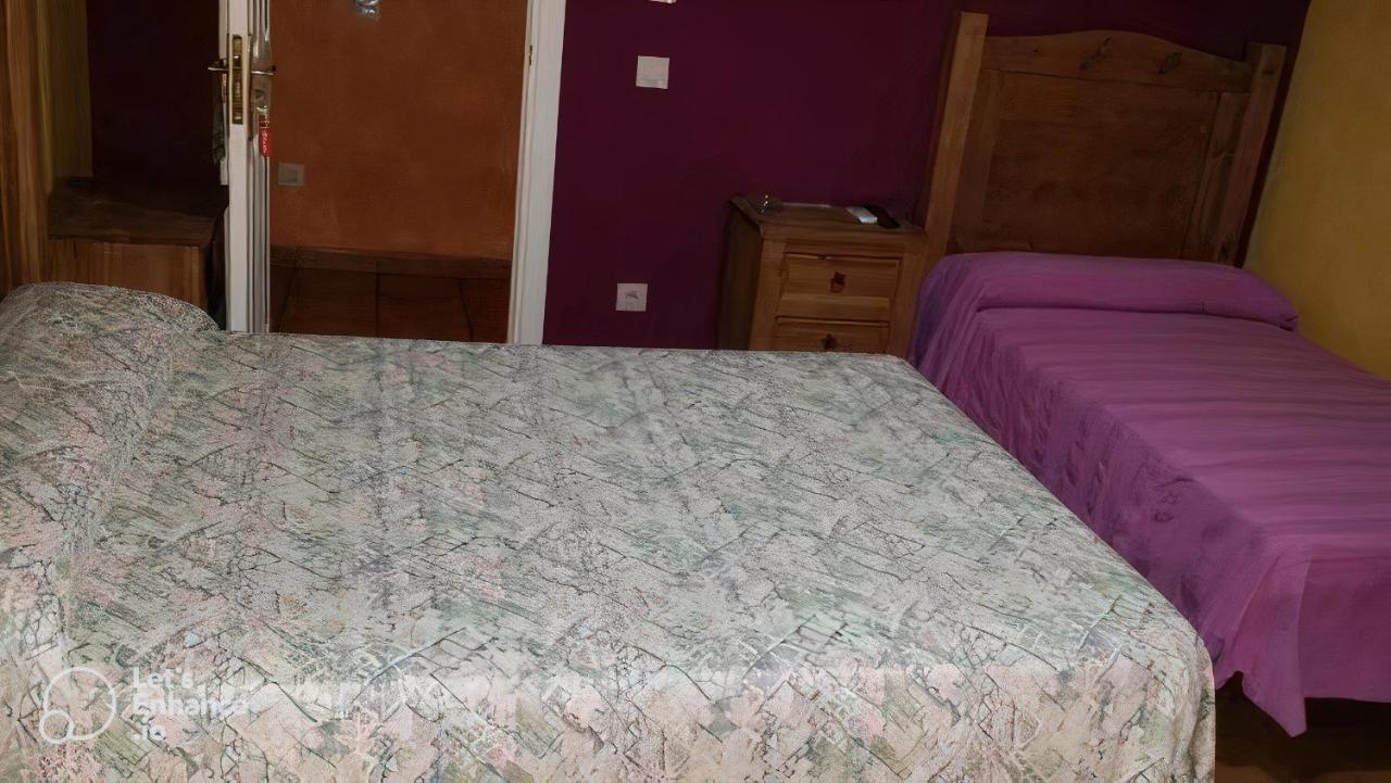 Hostal Velarde Talavera de la Reina Exterior photo